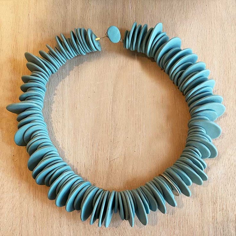 Collier Bleu