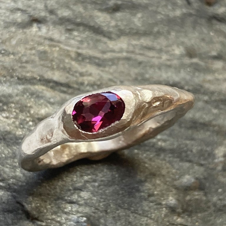 Bague Antochia Spinelle rose 