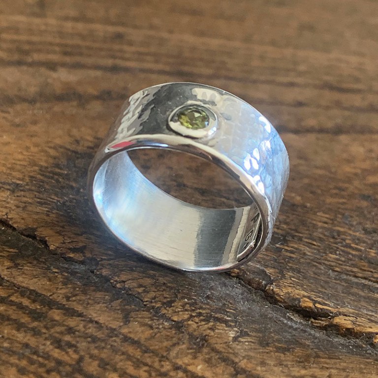 Anneau Martelé Tourmaline verte