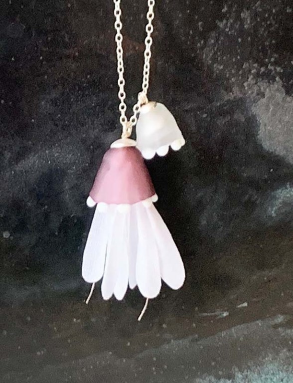 Pendentif Eveil Mauve