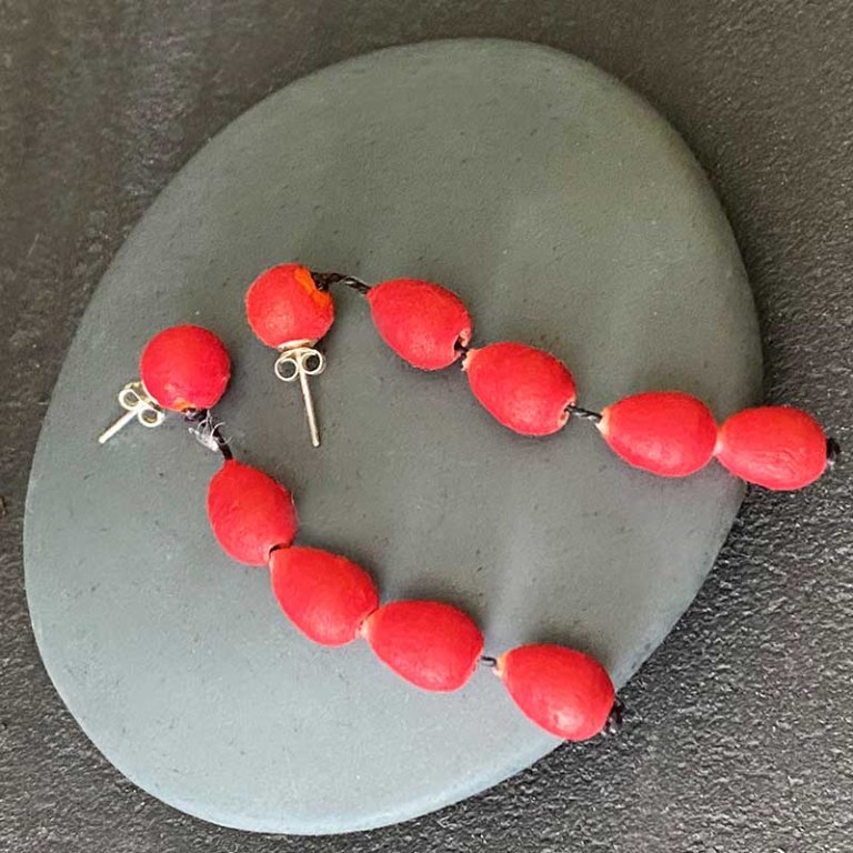 Boucles d'oreilles Graines rouges