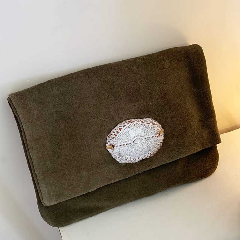 Pochette Daim Kaki Bronze