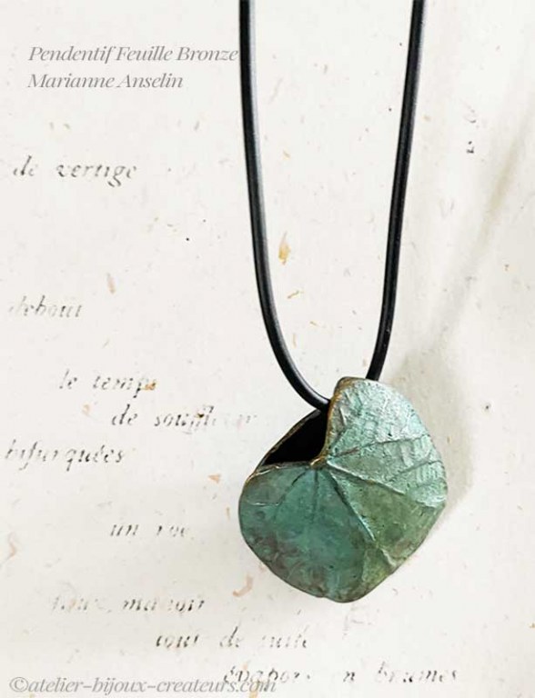 Pendentif  Feuille 1