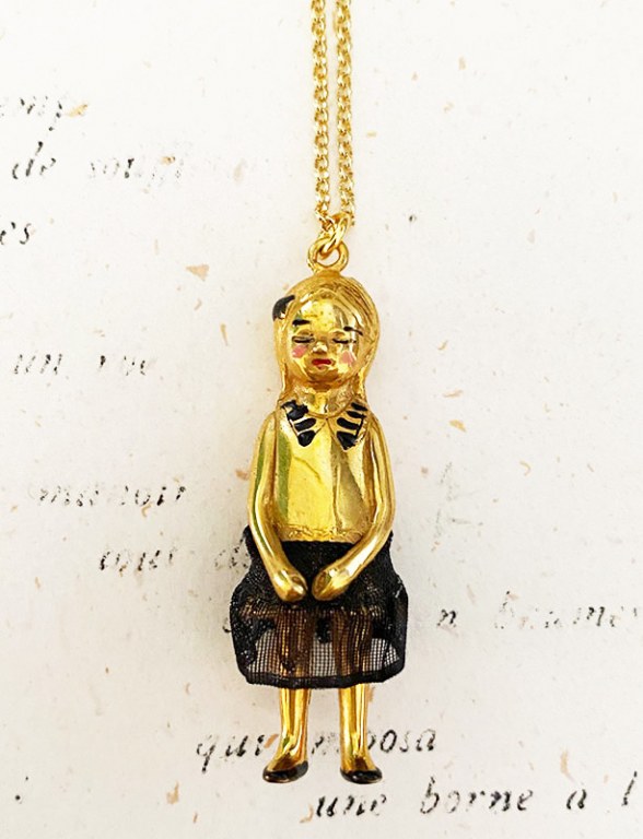 Pendentif Natacha en Jupe